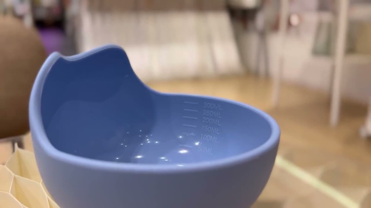 Weaning Gift Set (Sand) — video preview
