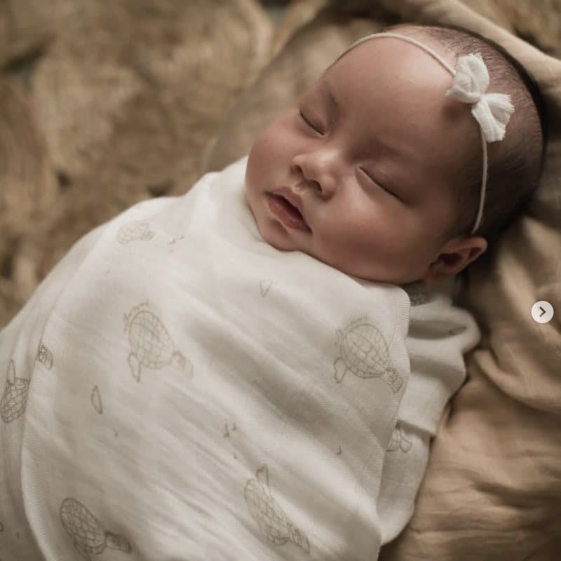 Little Rei bamboo baby essentials in use — @littlerei.baby, photo 4 of 6