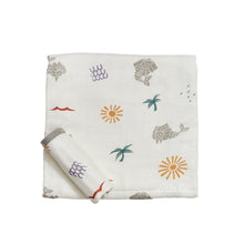 Load image into Gallery viewer, Little Rei Bamboo Merlion Hooded Towel &amp; Wash Cloth Set
