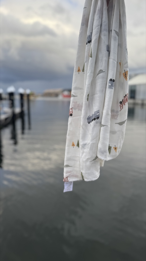 Little Rei swaddle by the canals of Amsterdam